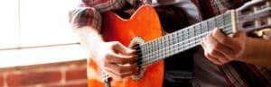 Le secret des arpèges à la guitare - Cours de guitare à domicile - ICM Musique